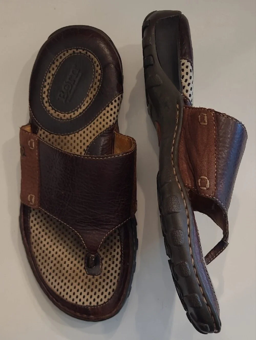 Born Pebbled Leather Slide On Sandals Perforated Footbed Rubber Traction Sole
